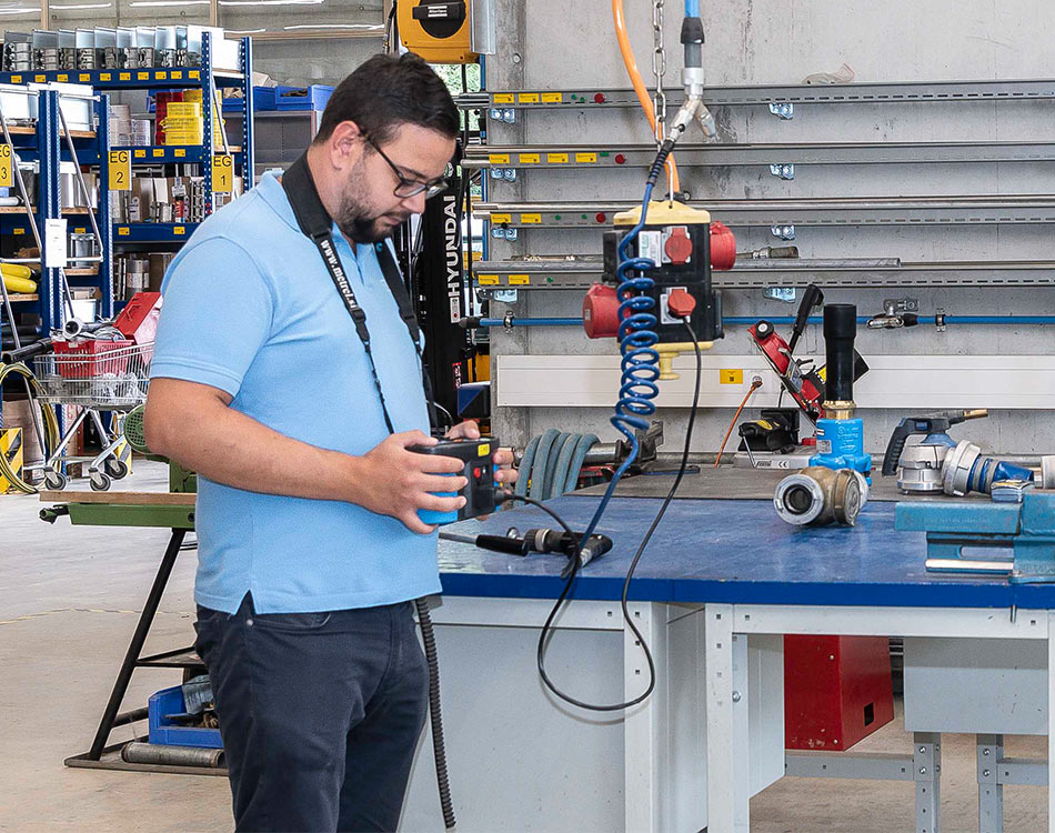 swg-m-andreas-saladin-tablet